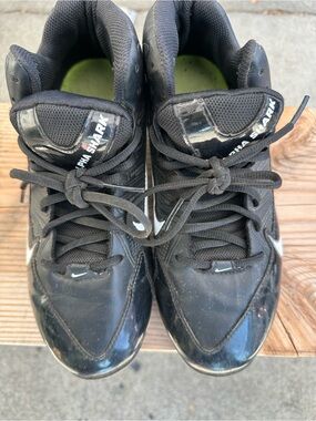 Nike Black Sneaker with Neon Green Insole